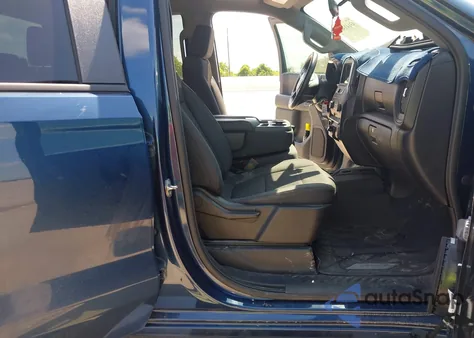 2019 Chevrolet Silverado 1500 Custom из США, поврежденный, VIN 1GCPWBEF7KZ255099